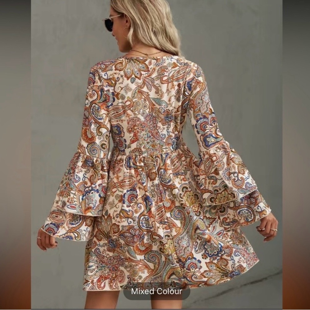 Boho Paisley V-Neck Mini Dress in Mixed Colors - Picture 3 of 3